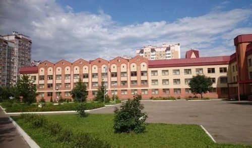 Учитель из Ленинского округа подготовила двух стобалльников по профильной математике