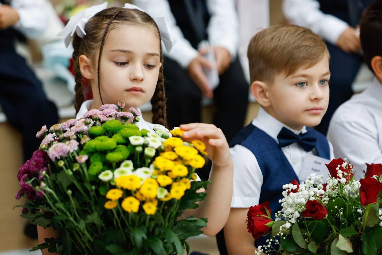 Одна из самых больших школ Подмосковья открылась 1 сентября в Ленинском округе
