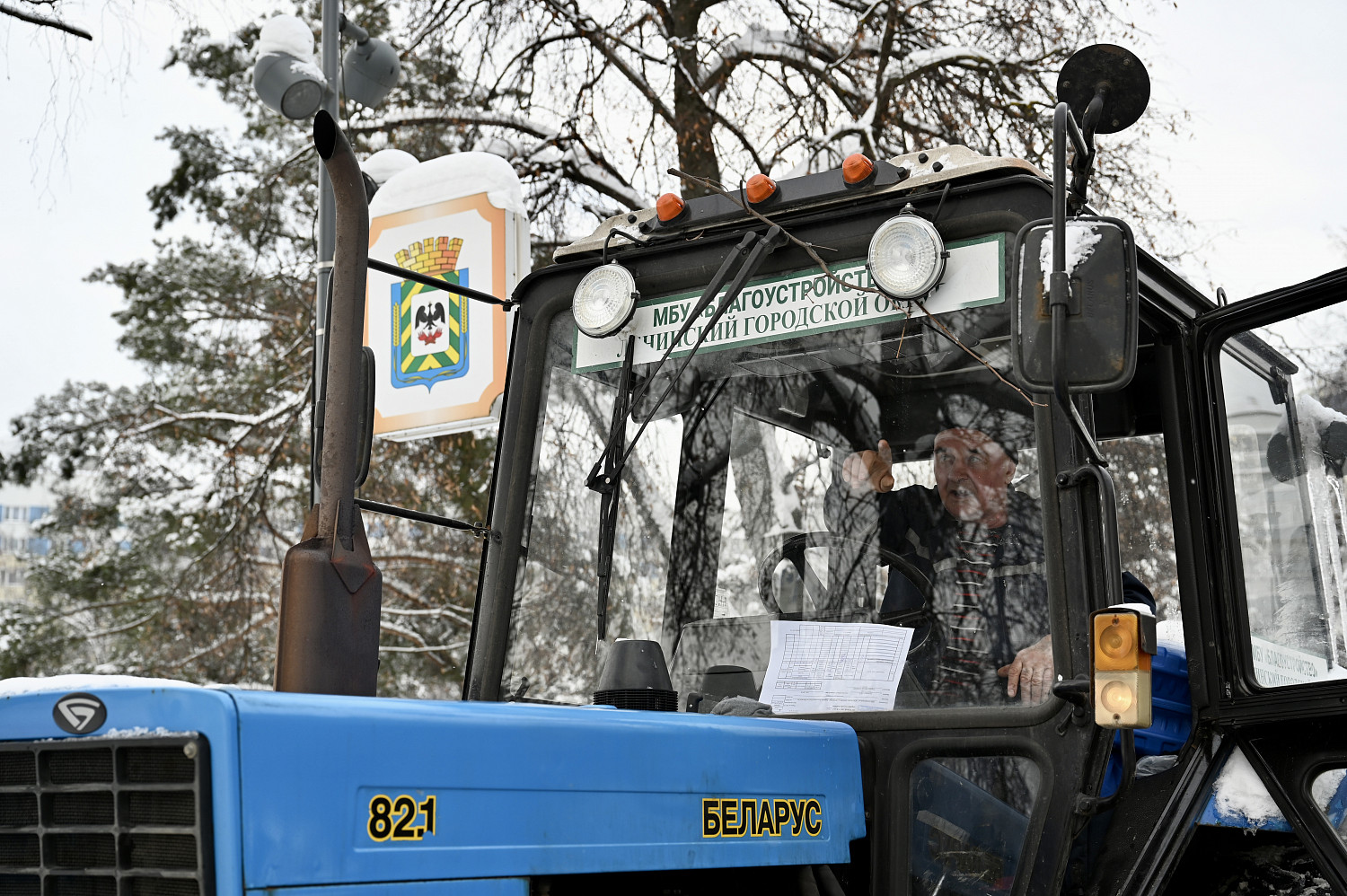 До 1000 рабочих и свыше 200 единиц техники были задействованы в уборке снега в Ленинском округе