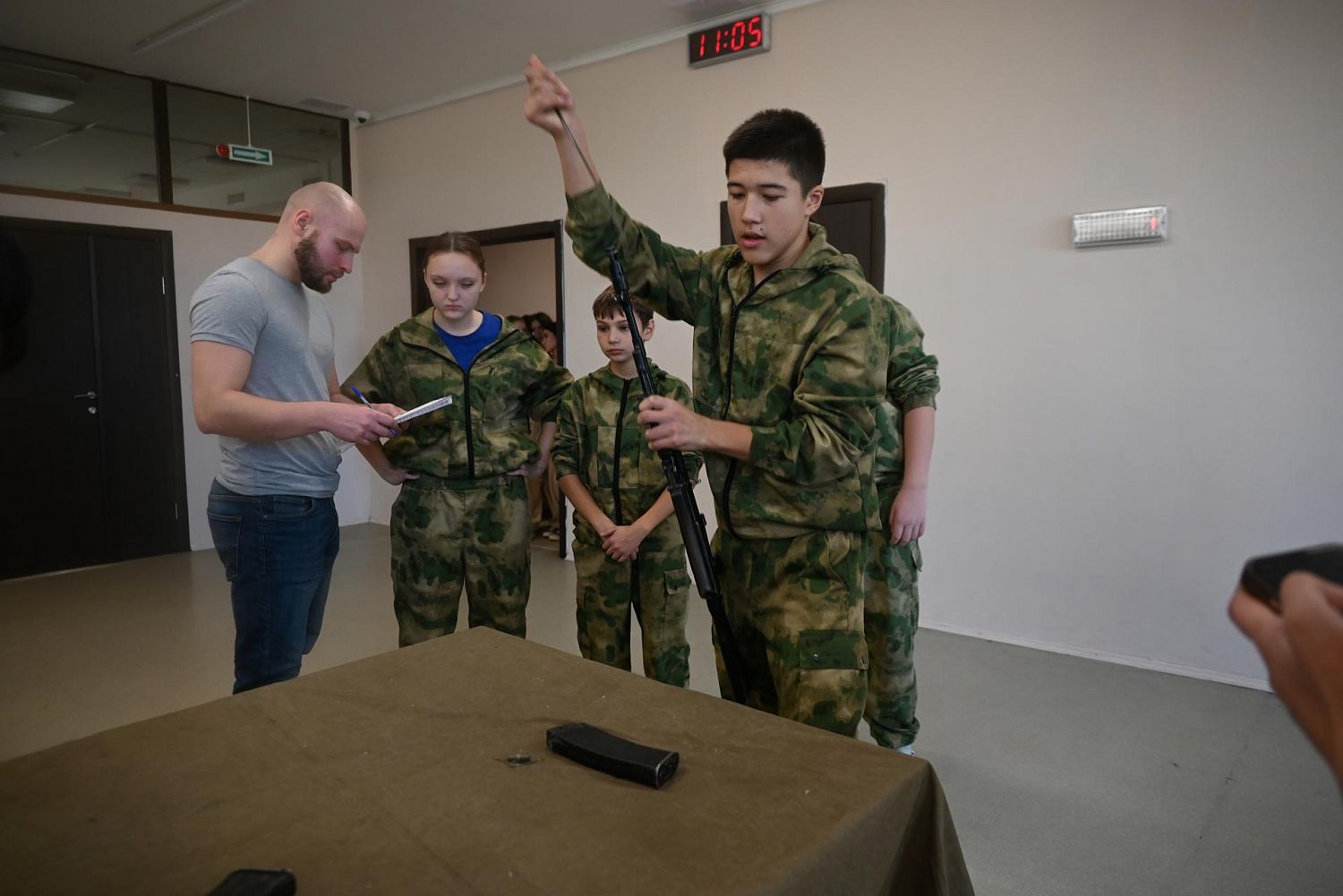 Военно-патриотическая игра «Мисайловский прорыв» прошла в Ленинском округе